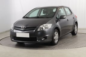 Toyota Auris - 2013