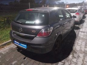Opel Astra - 2012