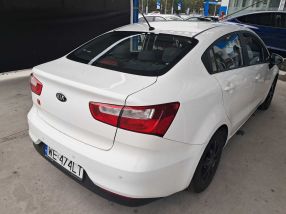 Kia Rio - 2015
