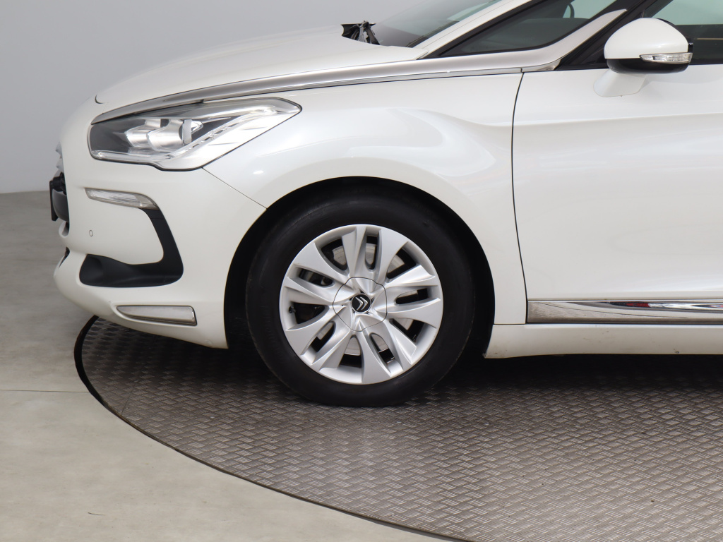 Citroen DS5