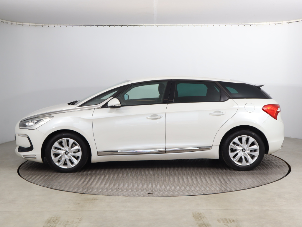 Citroen DS5