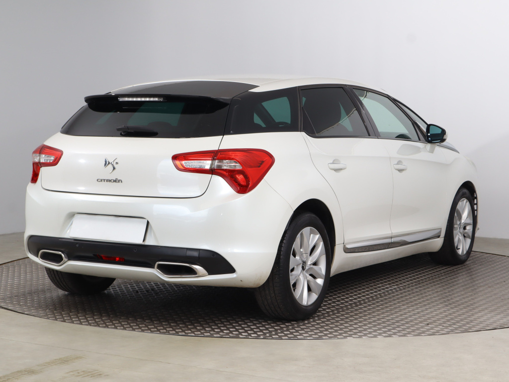 Citroen DS5