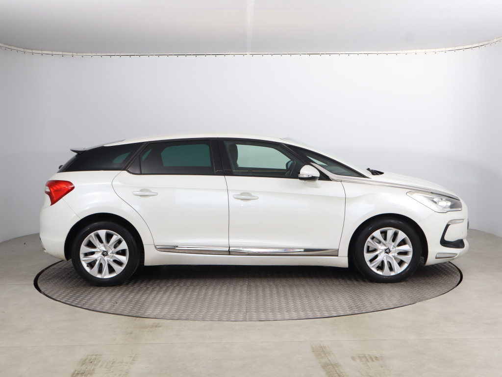 Citroen DS5