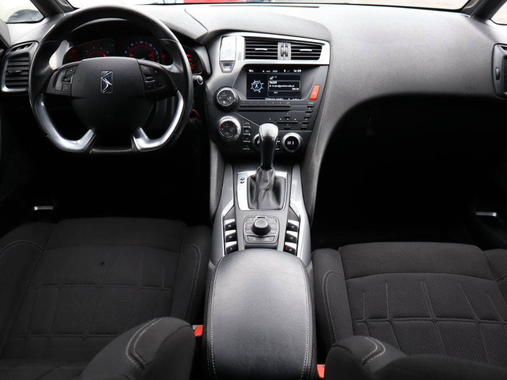 Citroen DS5