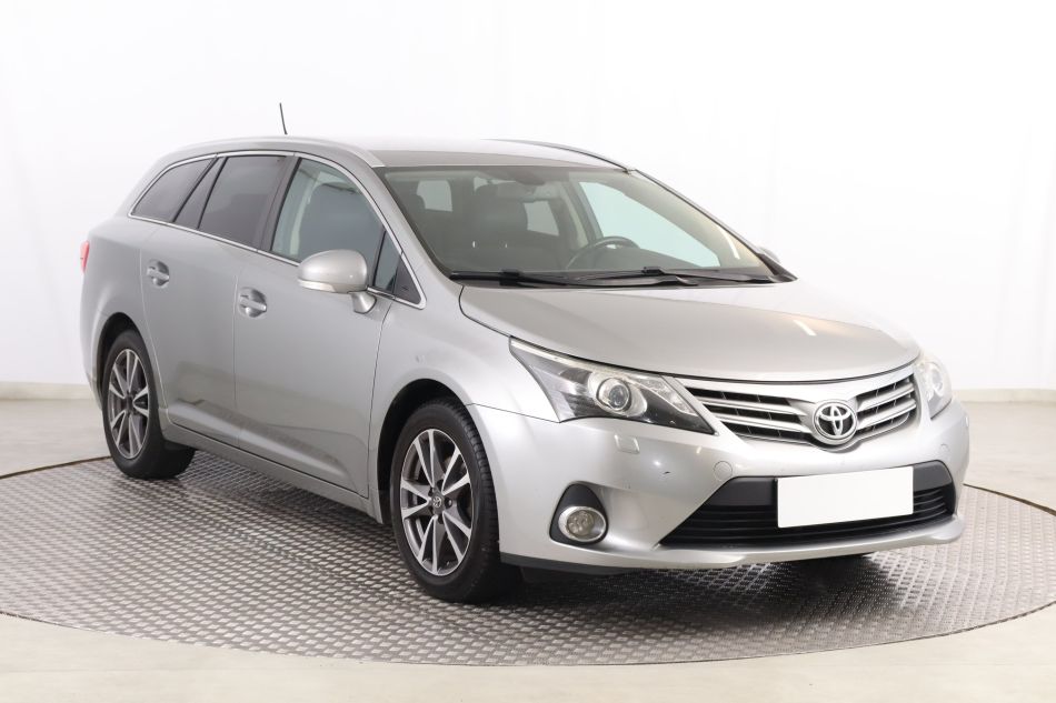 Toyota Avensis - 2012