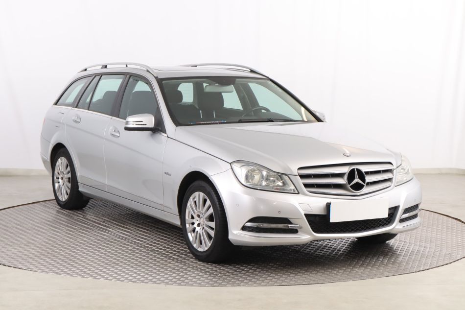 Mercedes-Benz C - 2011