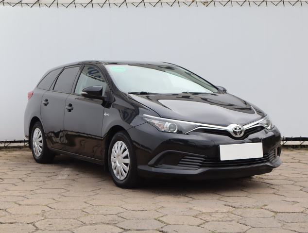 Toyota Auris 2016