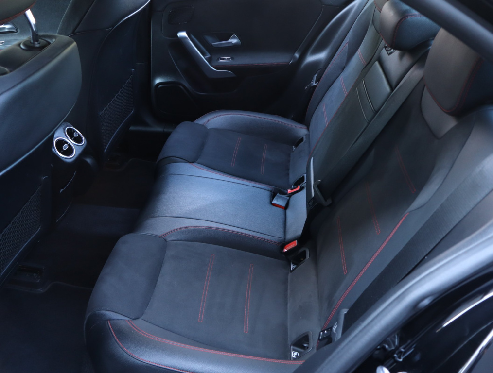 Mercedes-Benz A