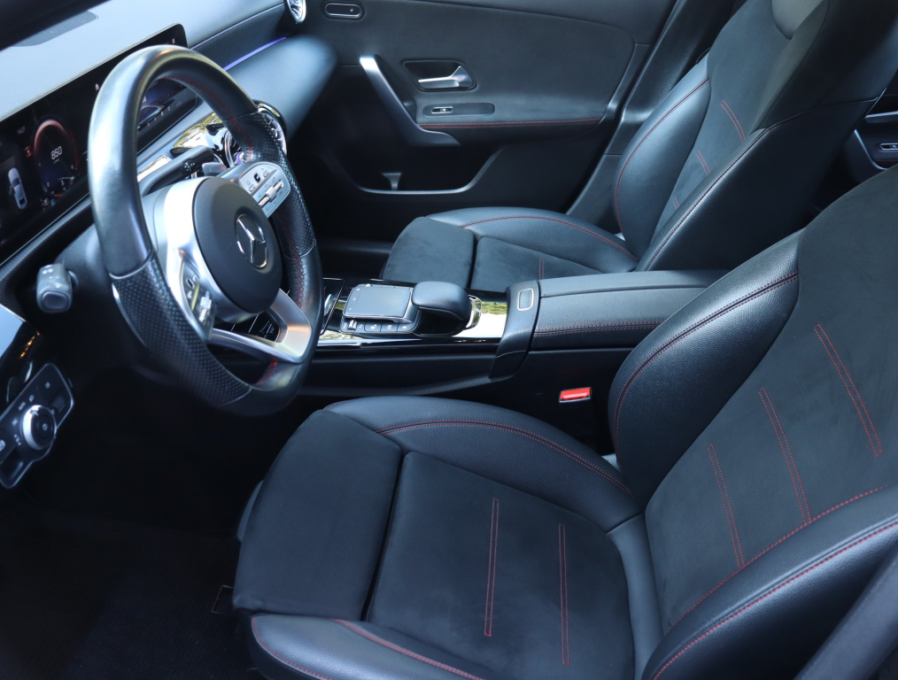 Mercedes-Benz A
