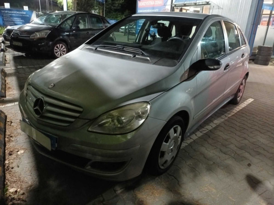 Mercedes-Benz B