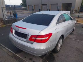 Mercedes-Benz E - 2010