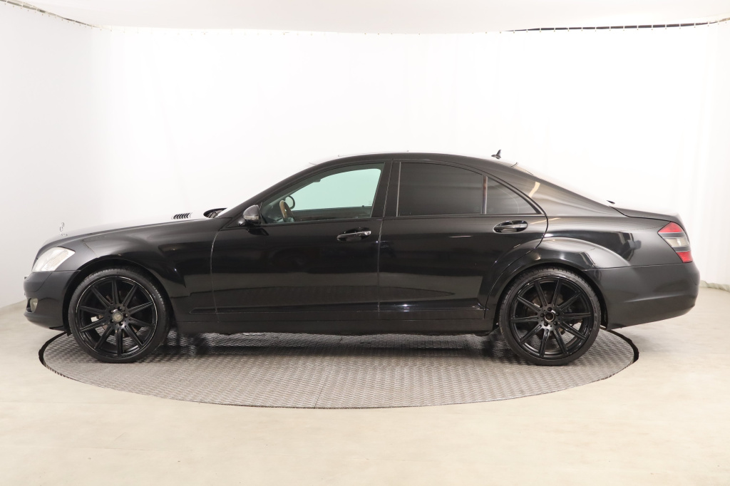 Mercedes-Benz S
