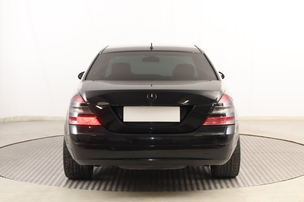 Mercedes-Benz S