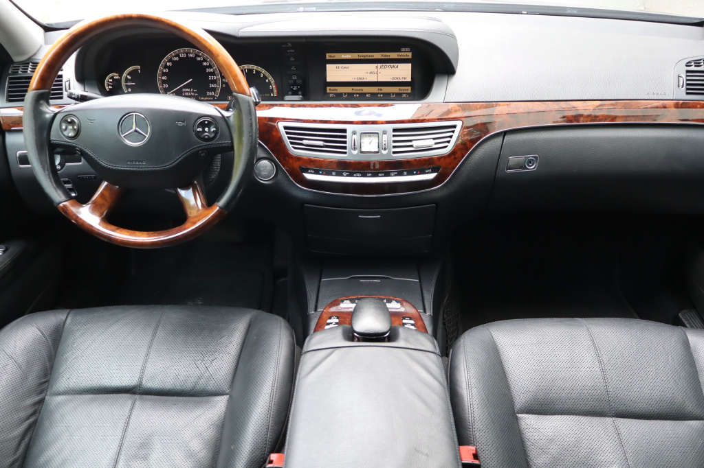 Mercedes-Benz S