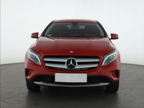 Mercedes-Benz GLA - 2016