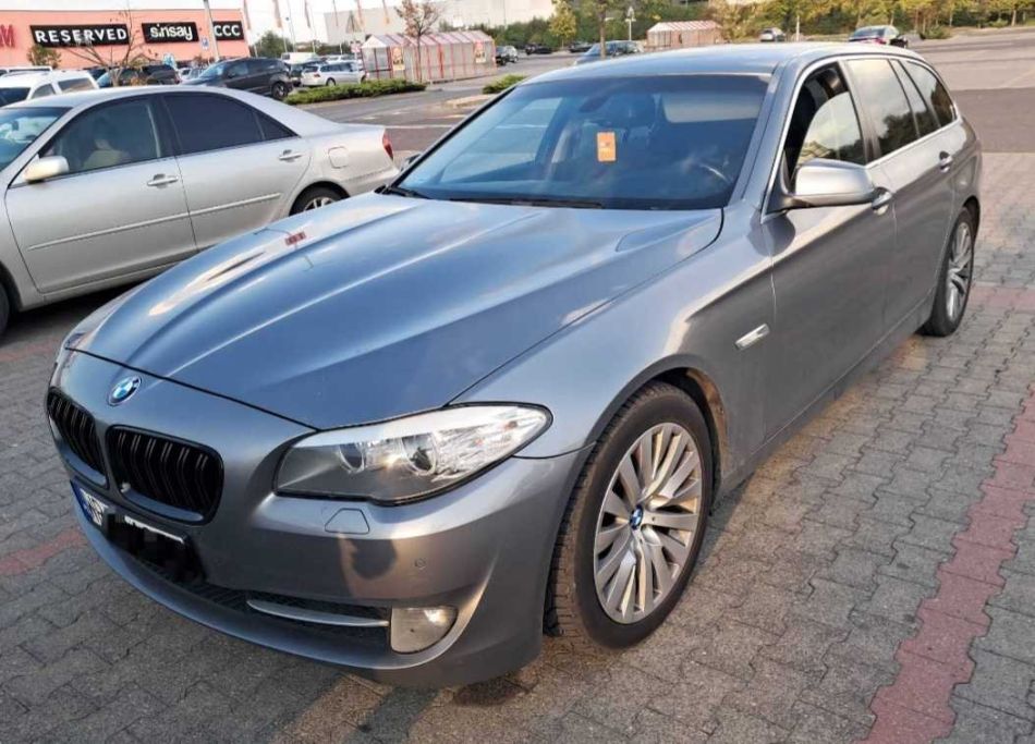 BMW 5 - 2011