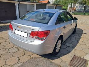 Chevrolet Cruze - 2011