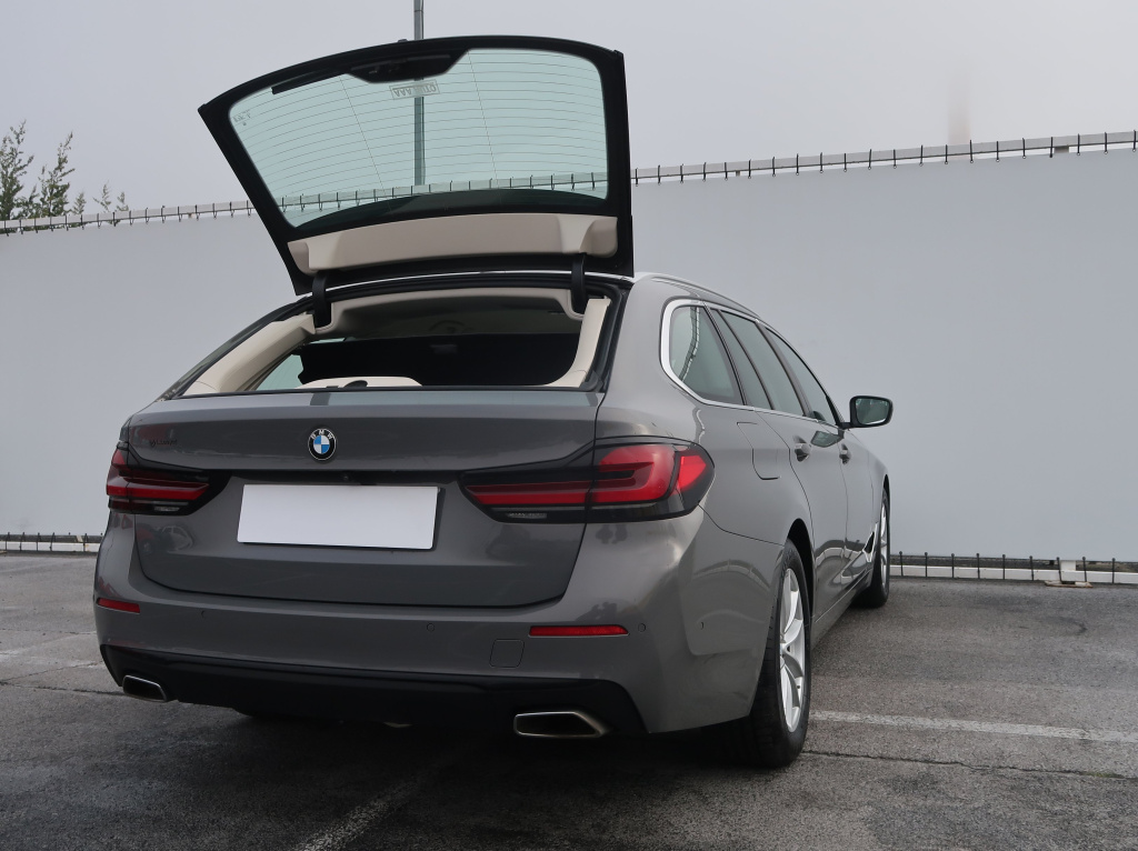 BMW 5