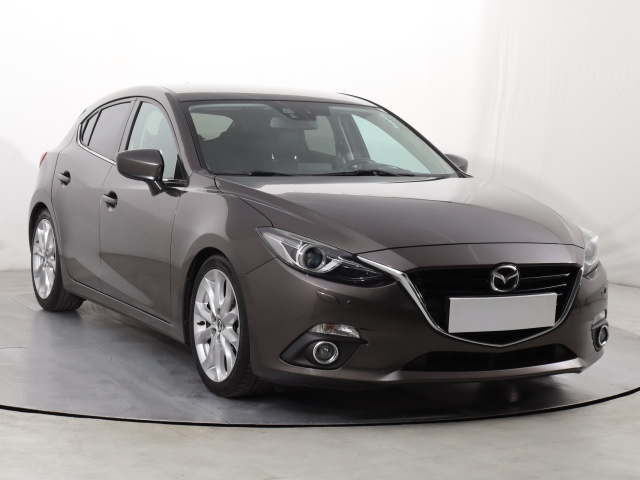 Mazda 3, 2015