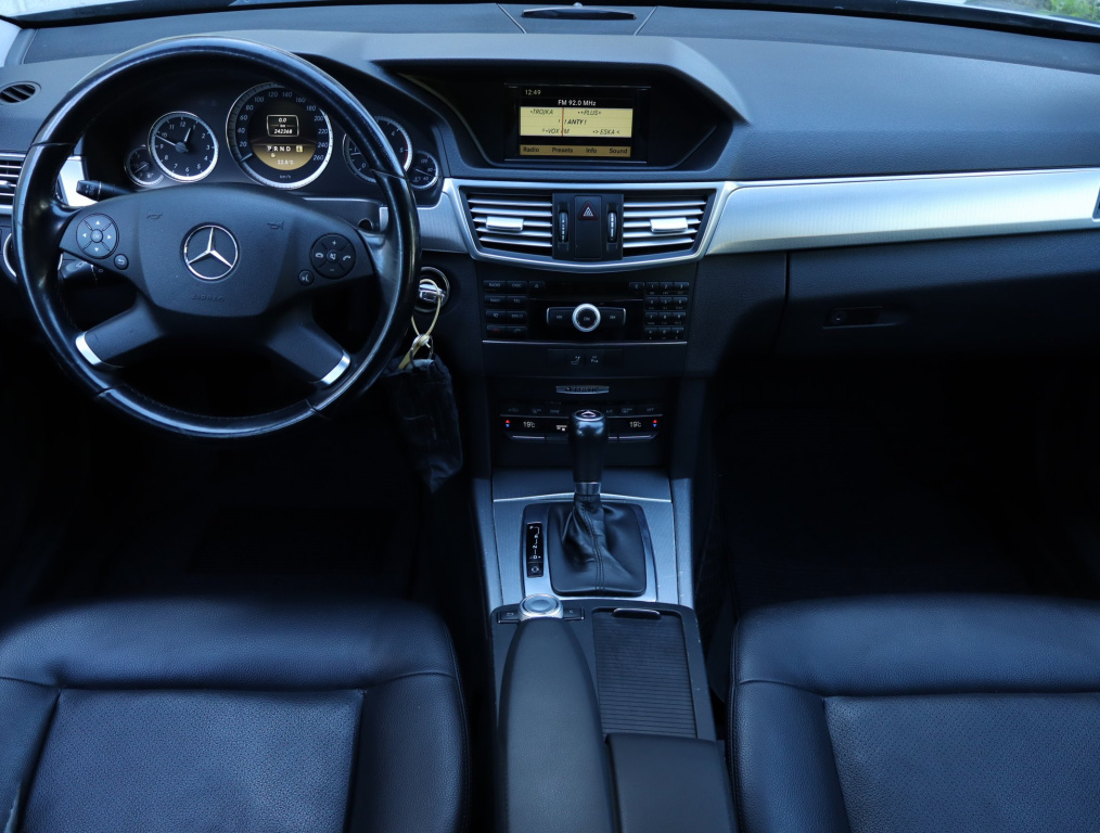 Mercedes-Benz E