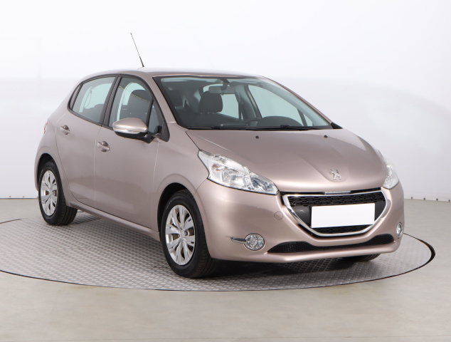 Peugeot 208, 2014