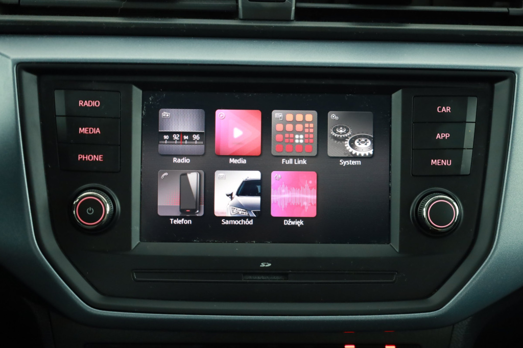 Seat Arona