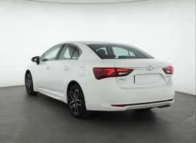 Toyota Avensis - 2015