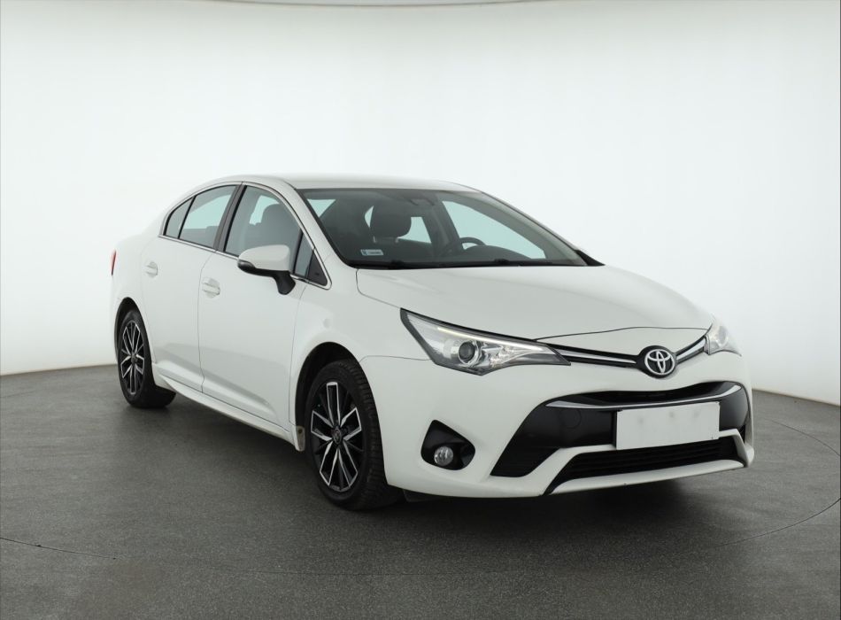 Toyota Avensis - 2015