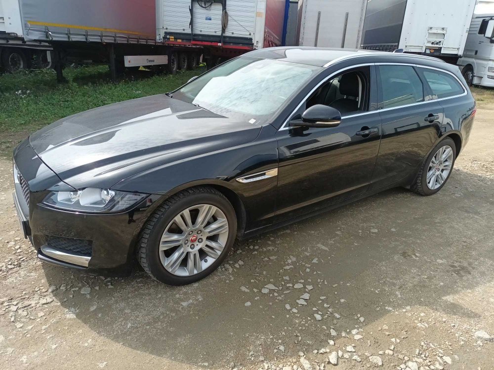 Jaguar XF