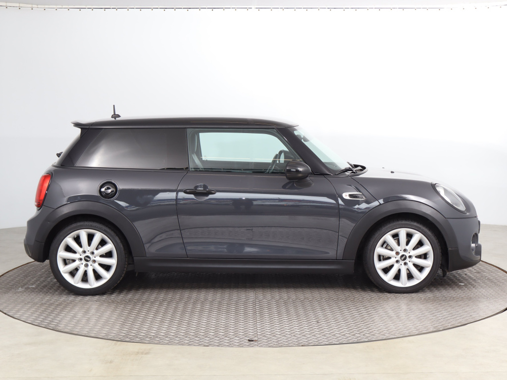 MINI 3-door