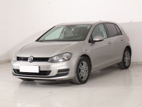 Volkswagen Golf - 2013