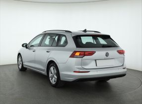 Volkswagen Golf - 2021