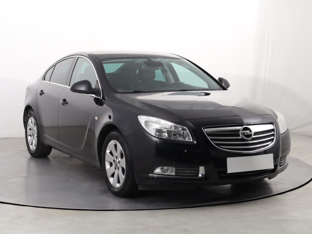 Opel Insignia 2011