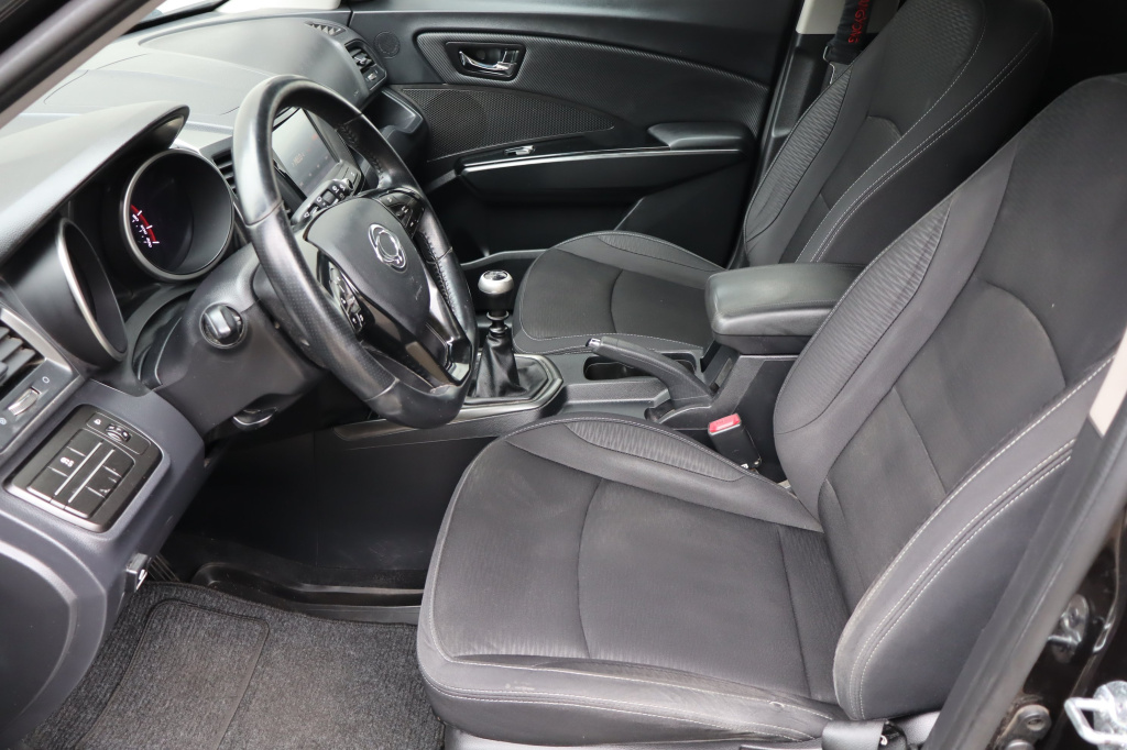 Ssang Yong XLV