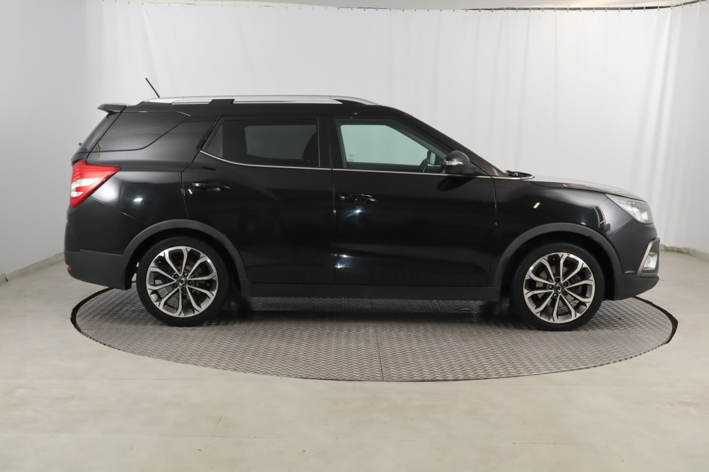 Ssang Yong XLV