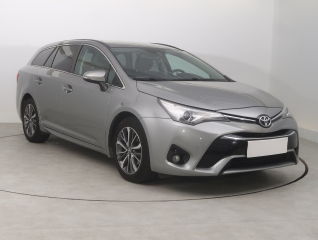 Toyota Avensis, 2015
