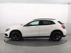Mercedes-Benz GLA - 2014