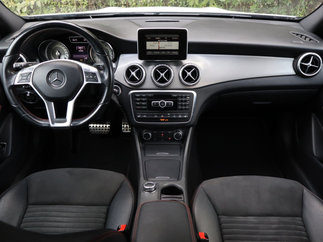 Mercedes-Benz GLA 250 4MATIC