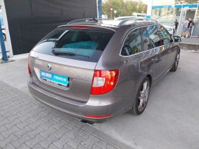 Skoda Superb - 2011