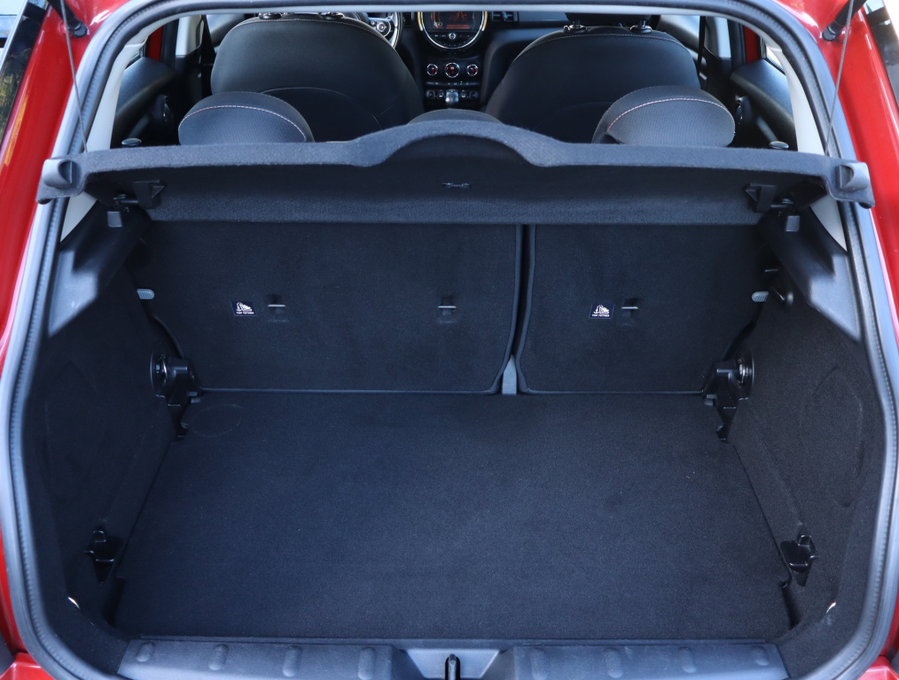 MINI 5-door