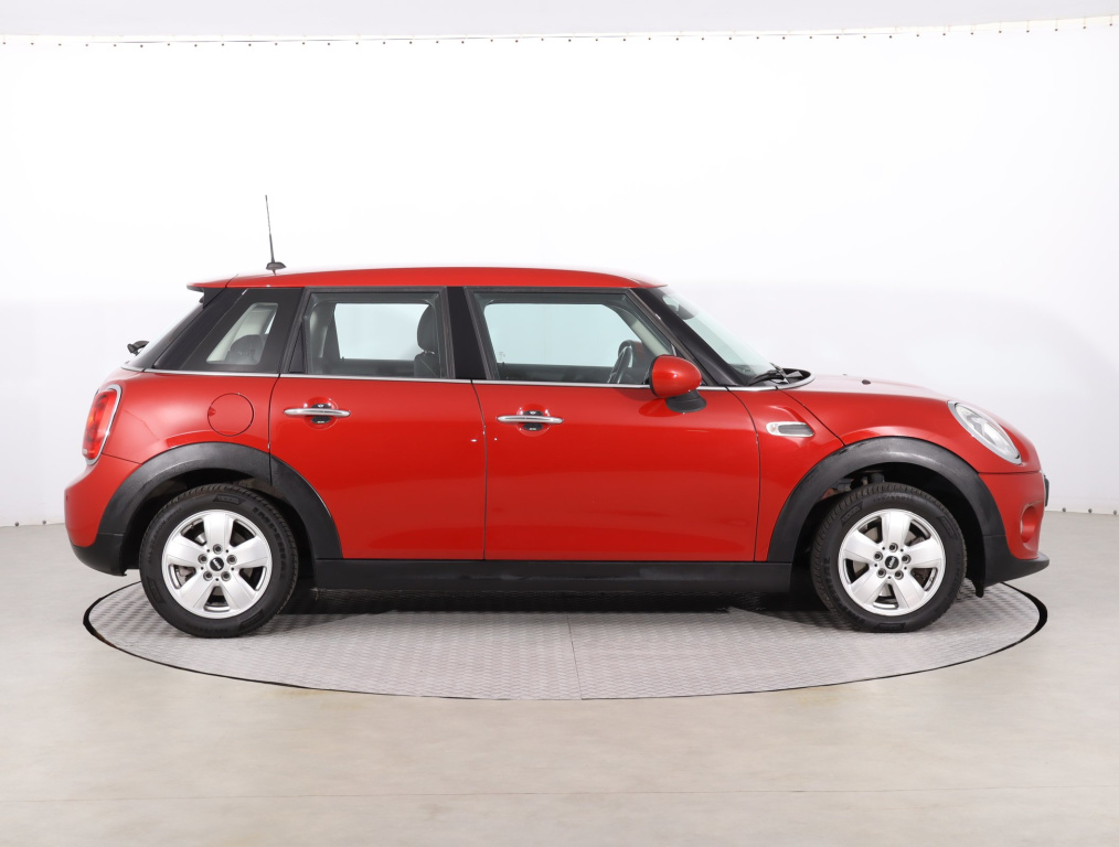 MINI 5-door