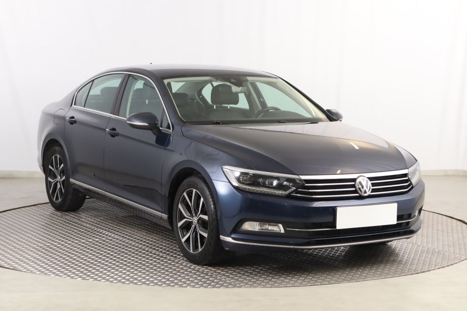 Volkswagen Passat - 2015