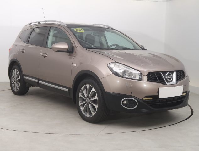 Nissan Qashqai+2 2011