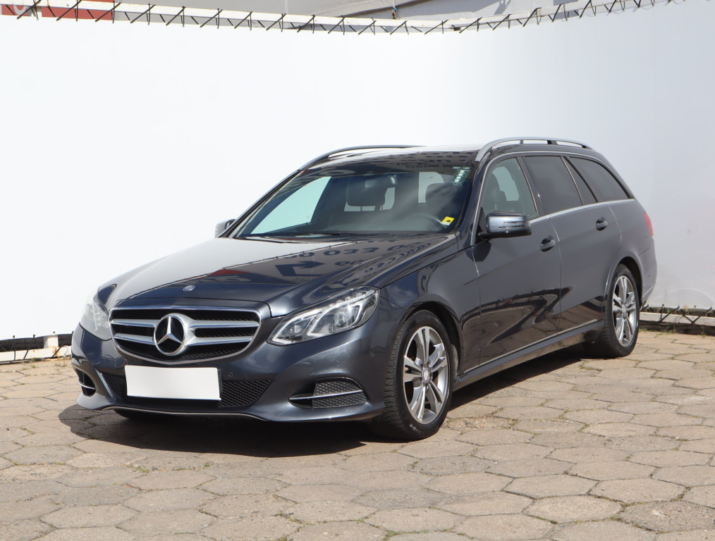 Mercedes-Benz E