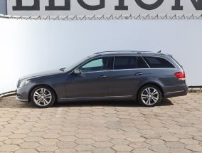 Mercedes-Benz E - 2015