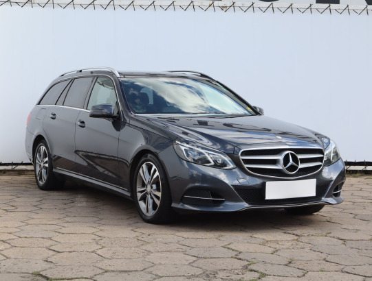 Mercedes-Benz E