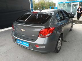 Chevrolet Cruze - 2012