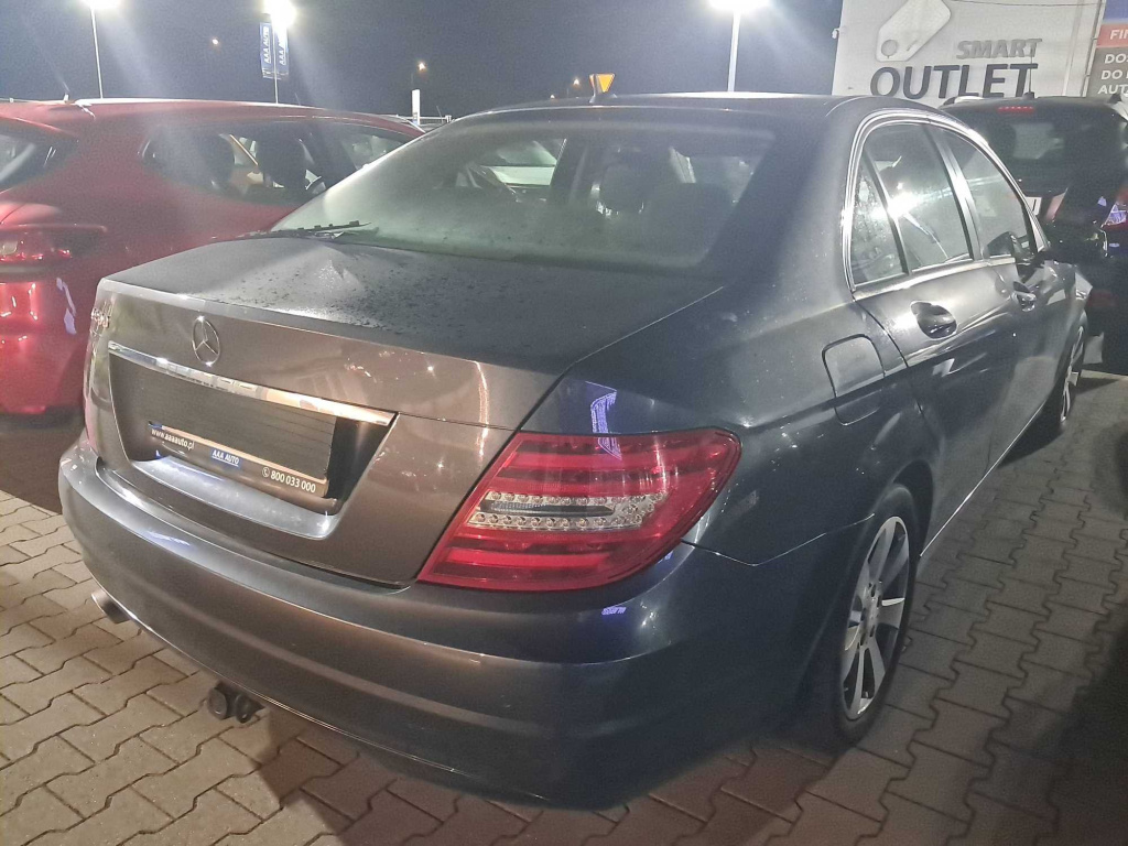 Mercedes-Benz C