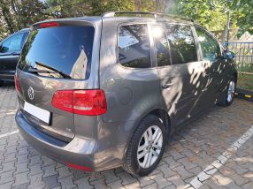 Volkswagen Touran - 2010