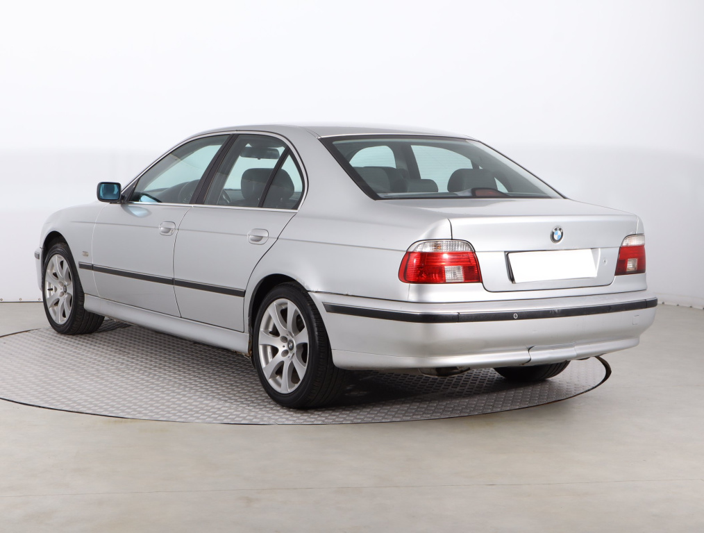 BMW 5